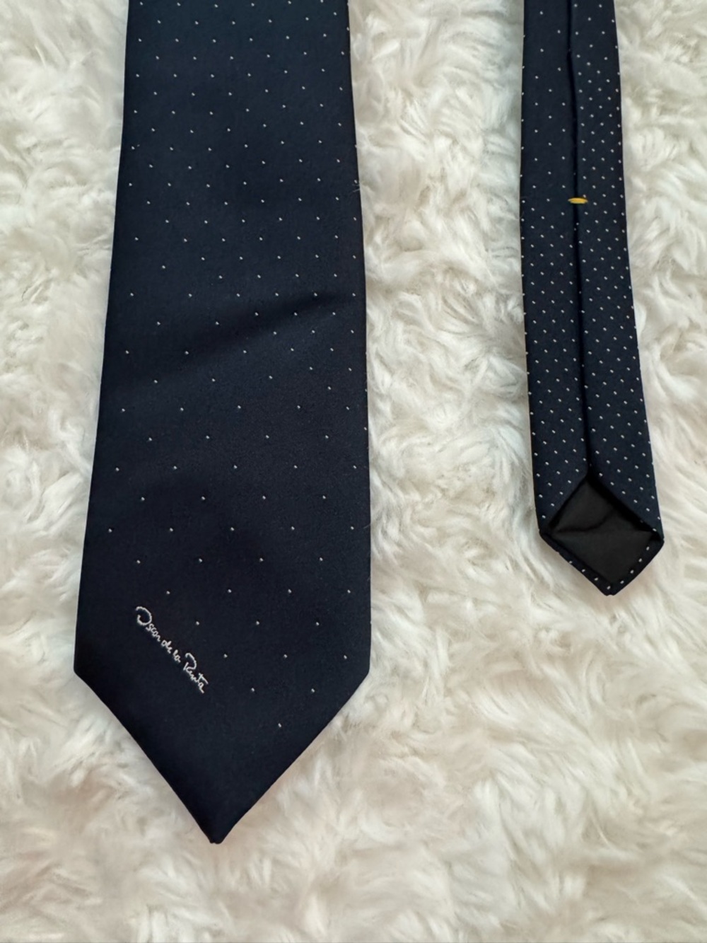 Oscar de la Renta Navy Tie with White Microdots - Picture 3 of 8
